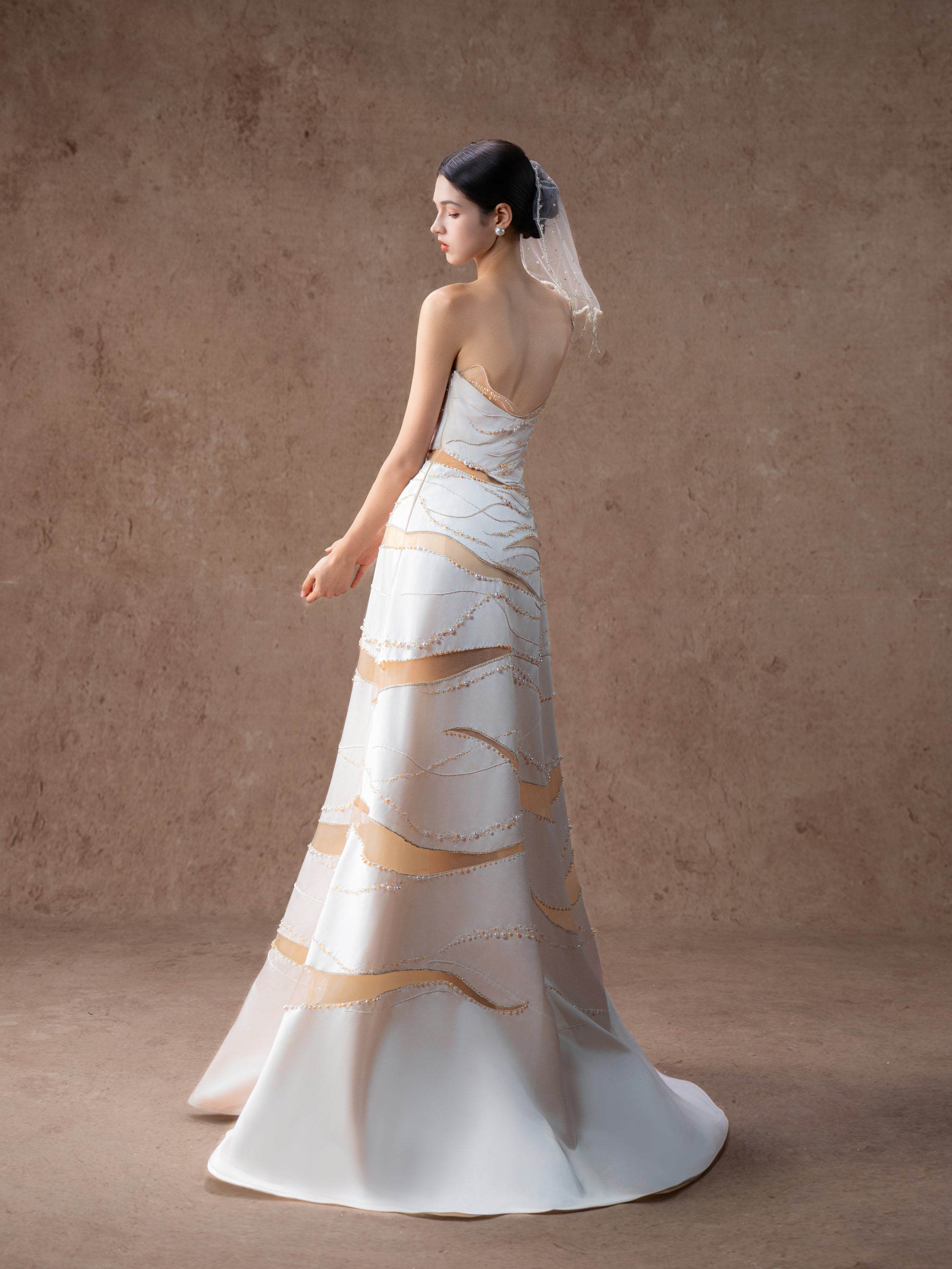 Pearls upon the Waves